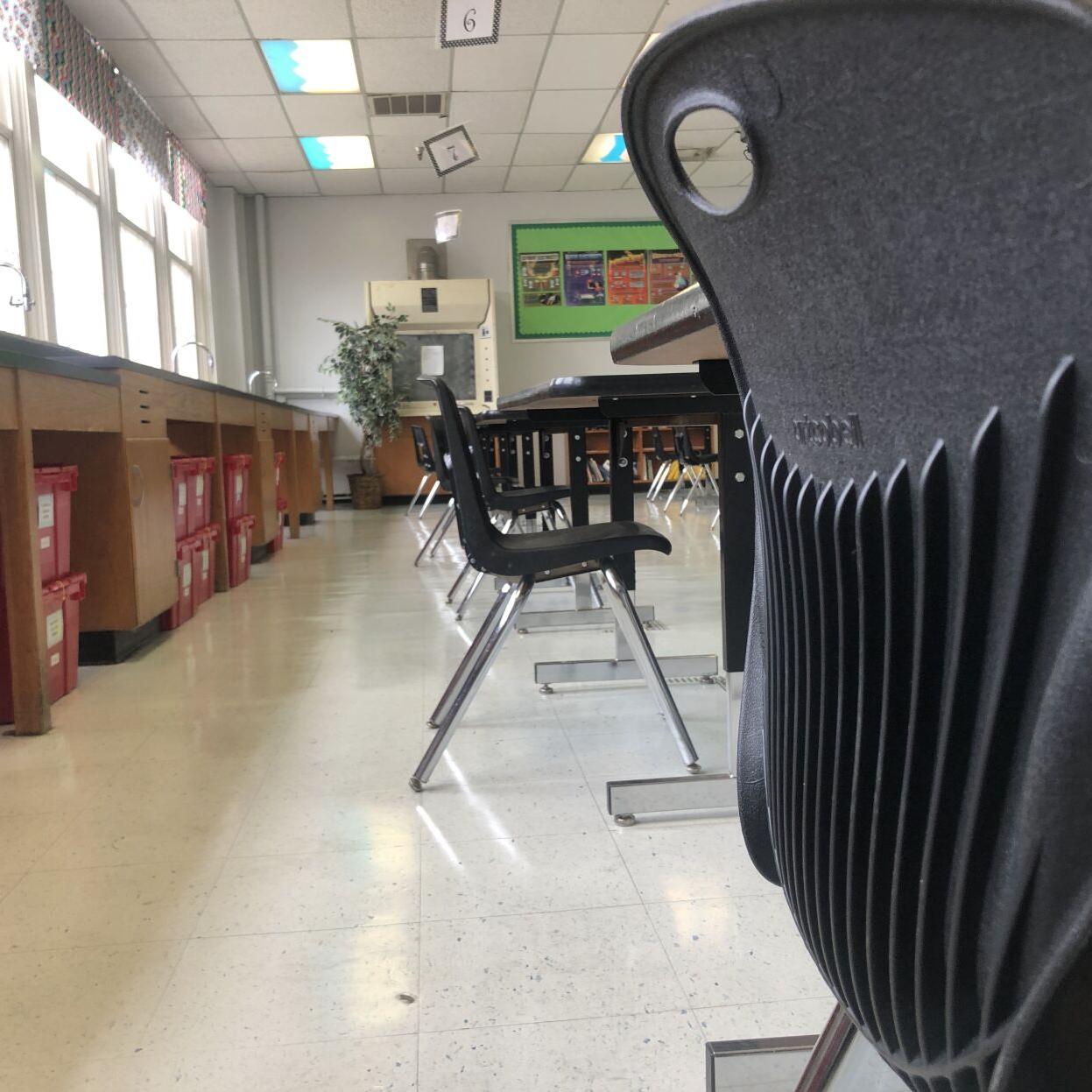 MEYZEEK MIDDLE CLASSROOM